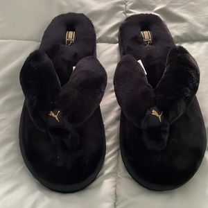Ladies Puma Slipper